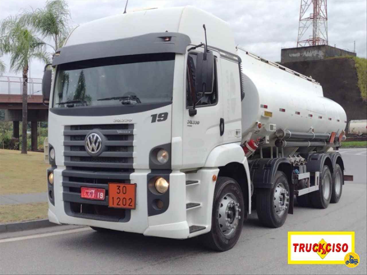 CAMINHAO VOLKSWAGEN VW 30330 Tanque Aço BiTruck 8x2 TRUCKCISO ARAUCARIA PARANÁ PR